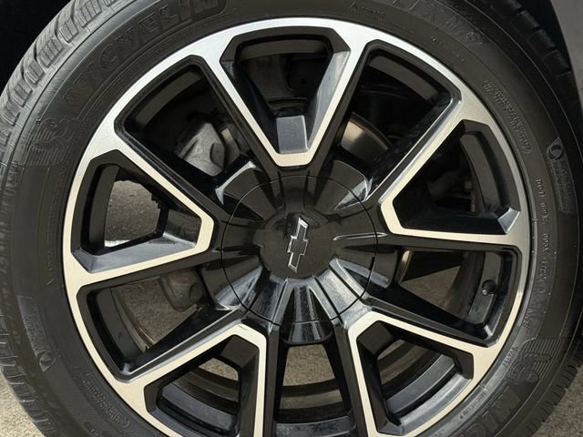 Used 2022 Chevrolet Tahoe RST w/ Luxury Package image 13