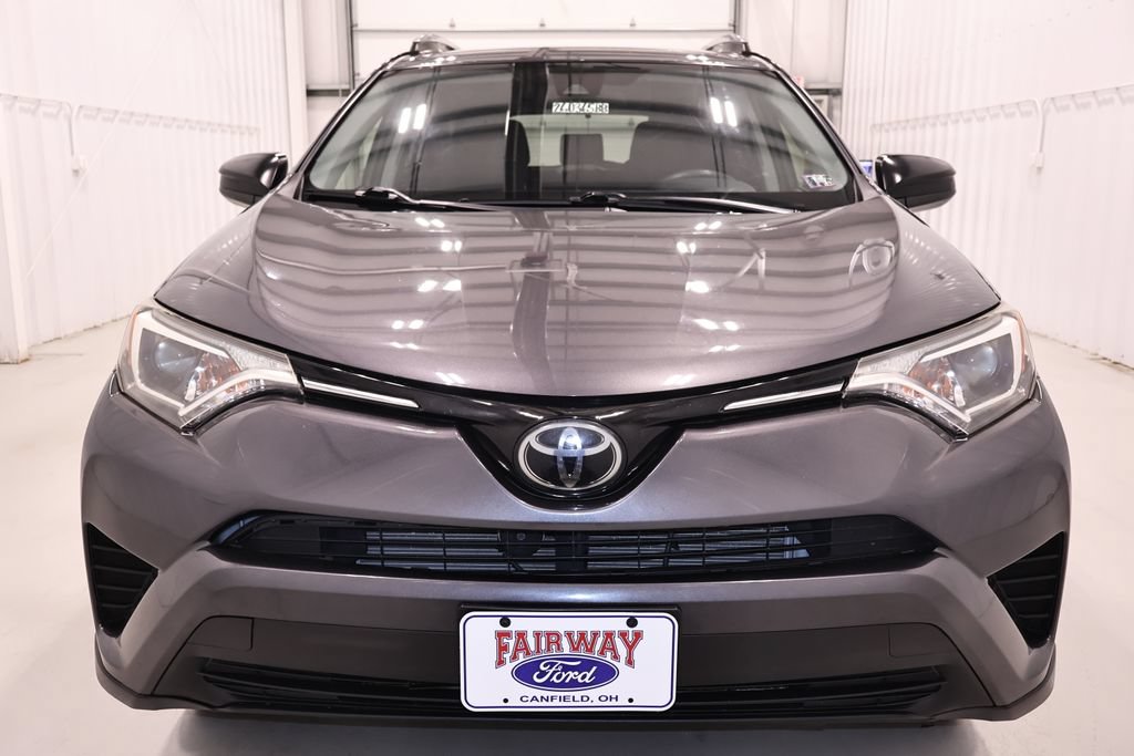 Used 2018 Toyota RAV4 LE w/ Carpet Mat Package AWD/4WD image 5