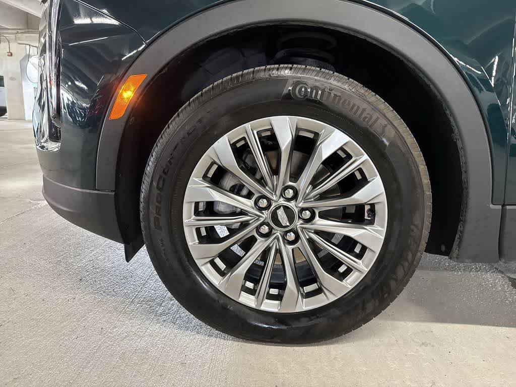 Used 2024 Cadillac XT4 Premium Luxury FWD image 10