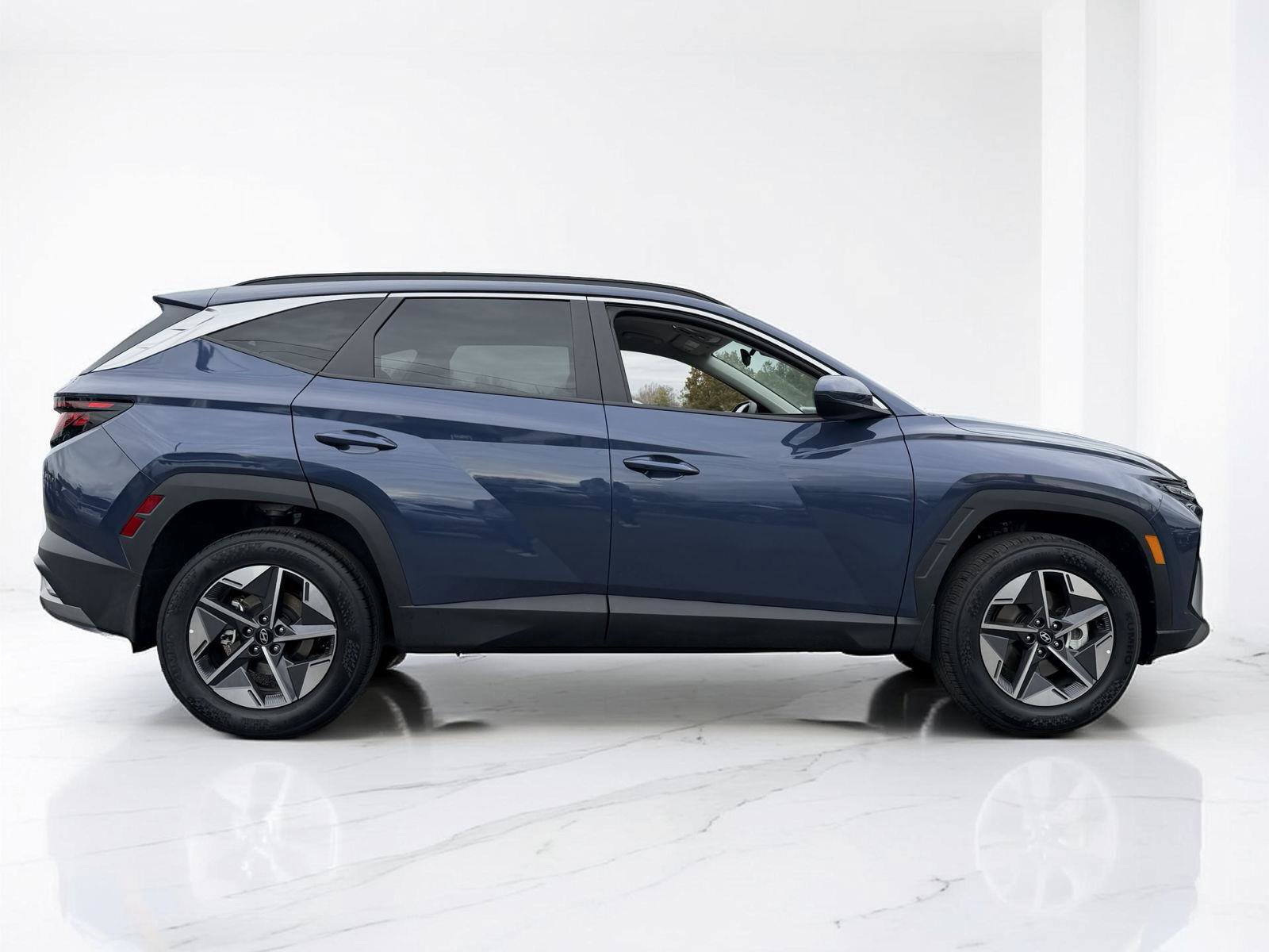 Certified 2026 Hyundai Tucson SEL AWD/4WD image 2