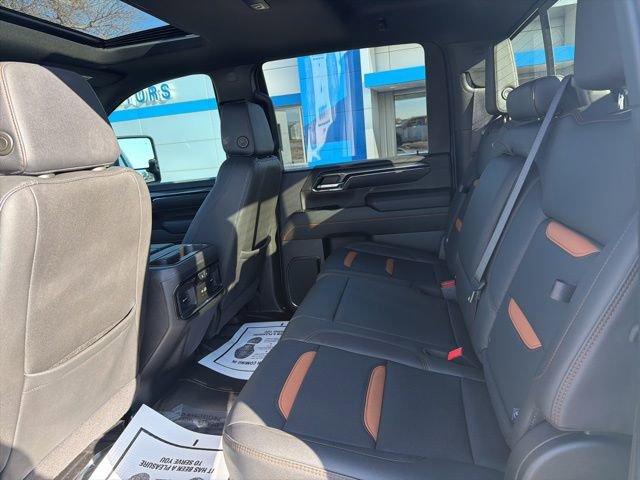 Used 2024 GMC Sierra 3500 AT4 w/ AT4 Premium Plus Package image 12