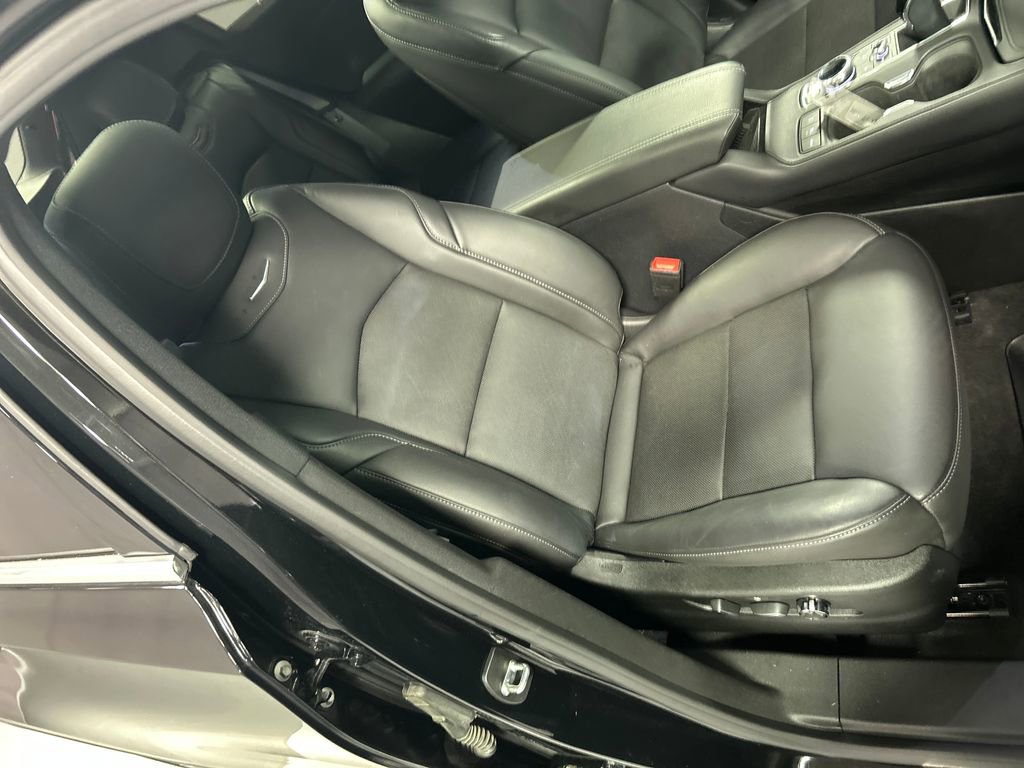 Used 2020 Cadillac XT4 Premium Luxury AWD/4WD image 24
