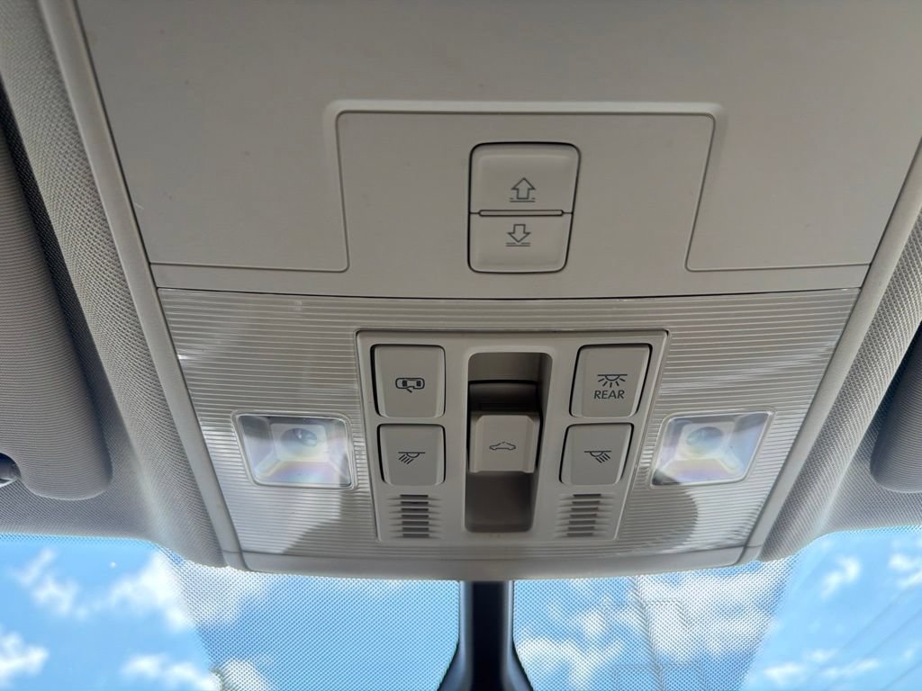 Used 2021 Volkswagen Atlas SE w/ Panoramic Sunroof Package FWD image 21