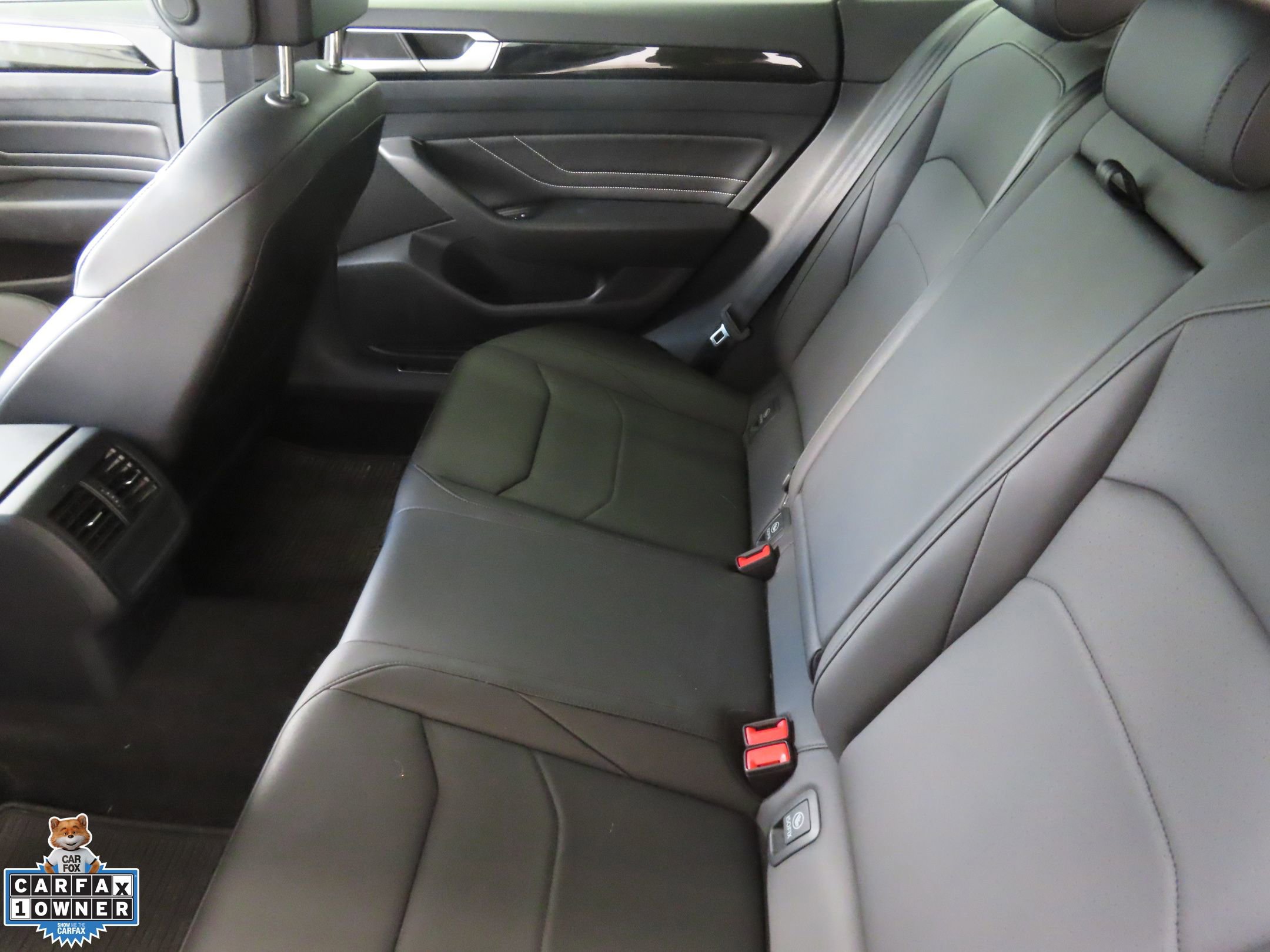 Used 2023 Volkswagen Arteon SE w/ Arteon MDO Package FWD image 23