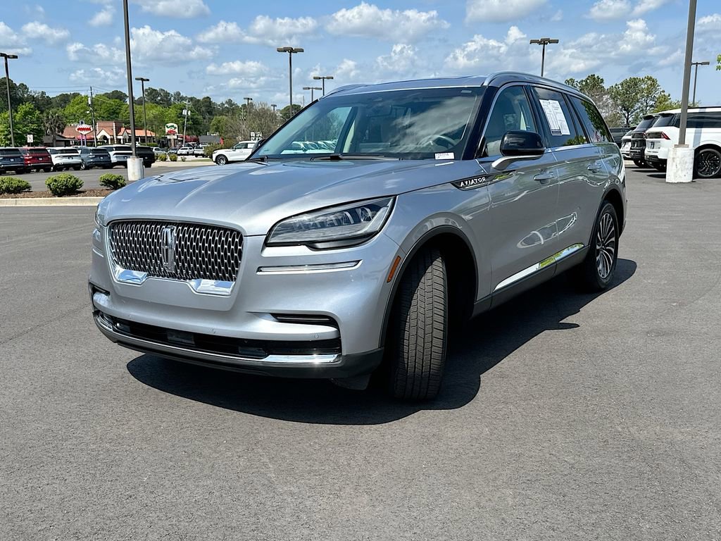 Used 2022 Lincoln Aviator Reserve image 2