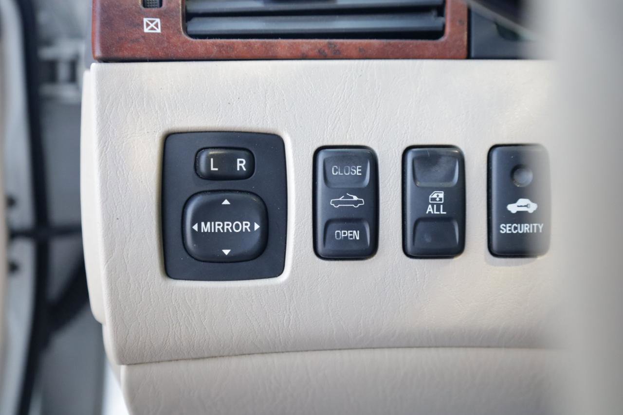 Used 2006 Toyota Solara SE FWD image 24