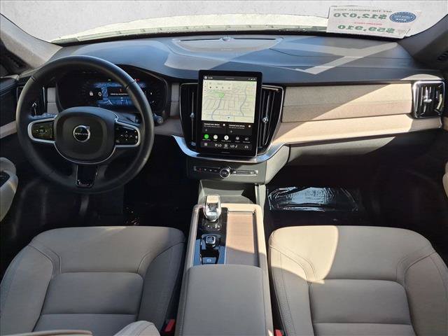Used 2026 Volvo XC90 B6 Plus w/ Protection Package AWD/4WD image 18