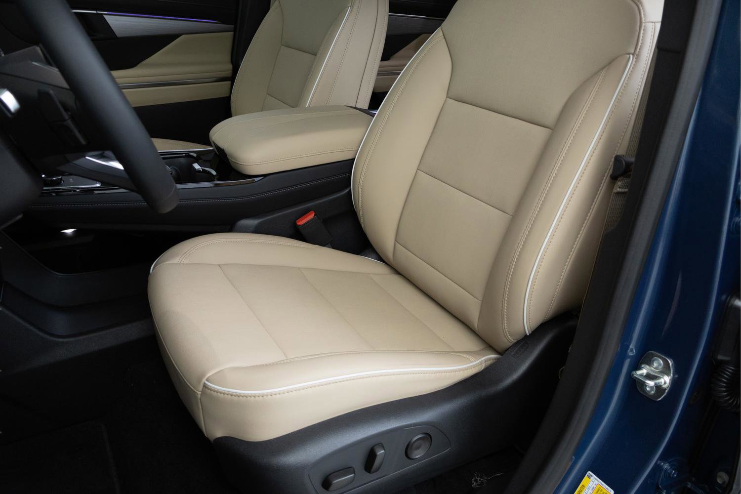 Certified 2026 Buick Enclave Preferred FWD image 12