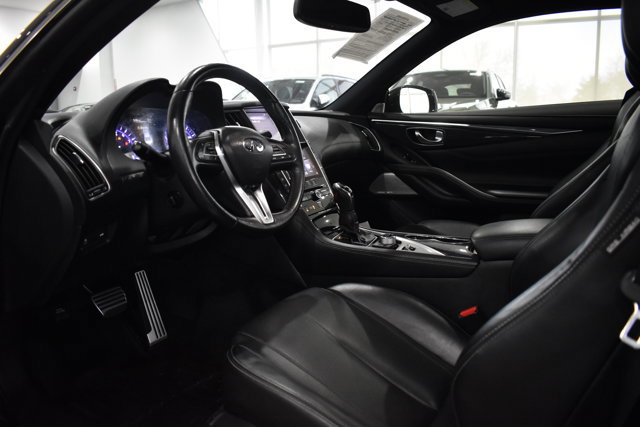 Used 2017 INFINITI Q60 Red Sport 400 image 17