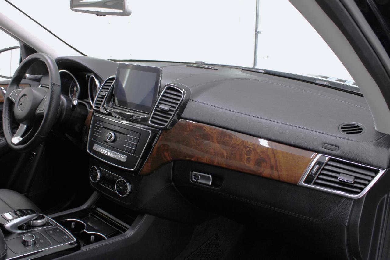 Used 2017 Mercedes-Benz GLE 400 4MATIC image 43