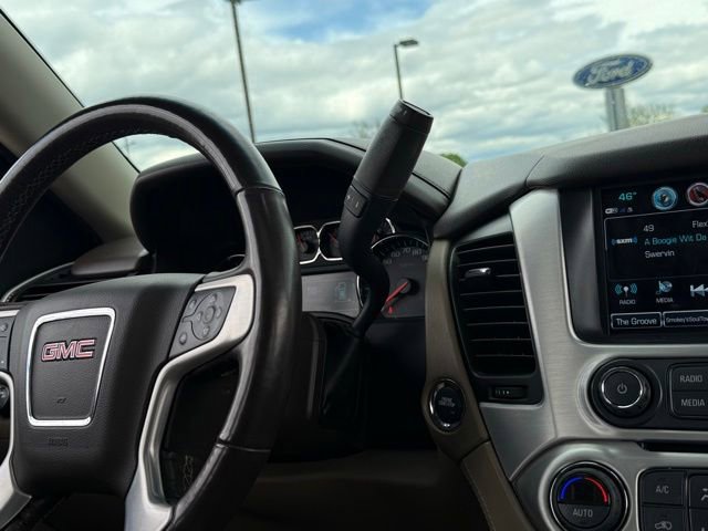 Used 2018 GMC Yukon XL SLT w/ Open Road Package AWD/4WD image 11