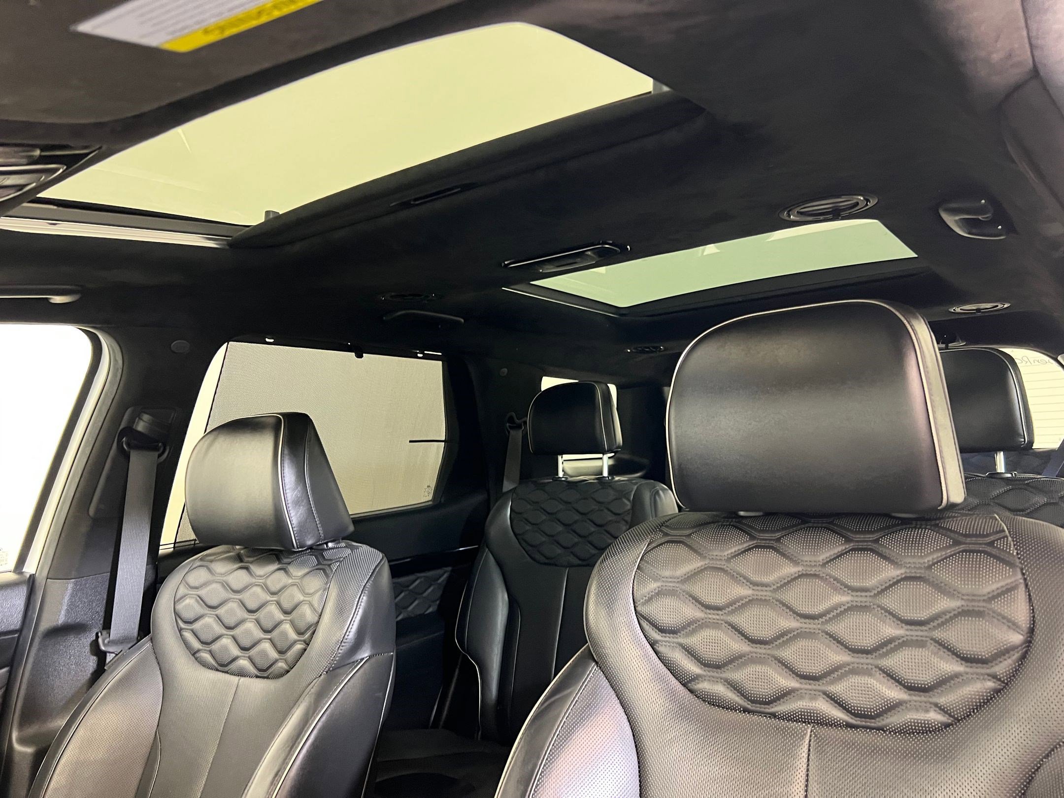 Used 2021 Hyundai Palisade Calligraphy image 15