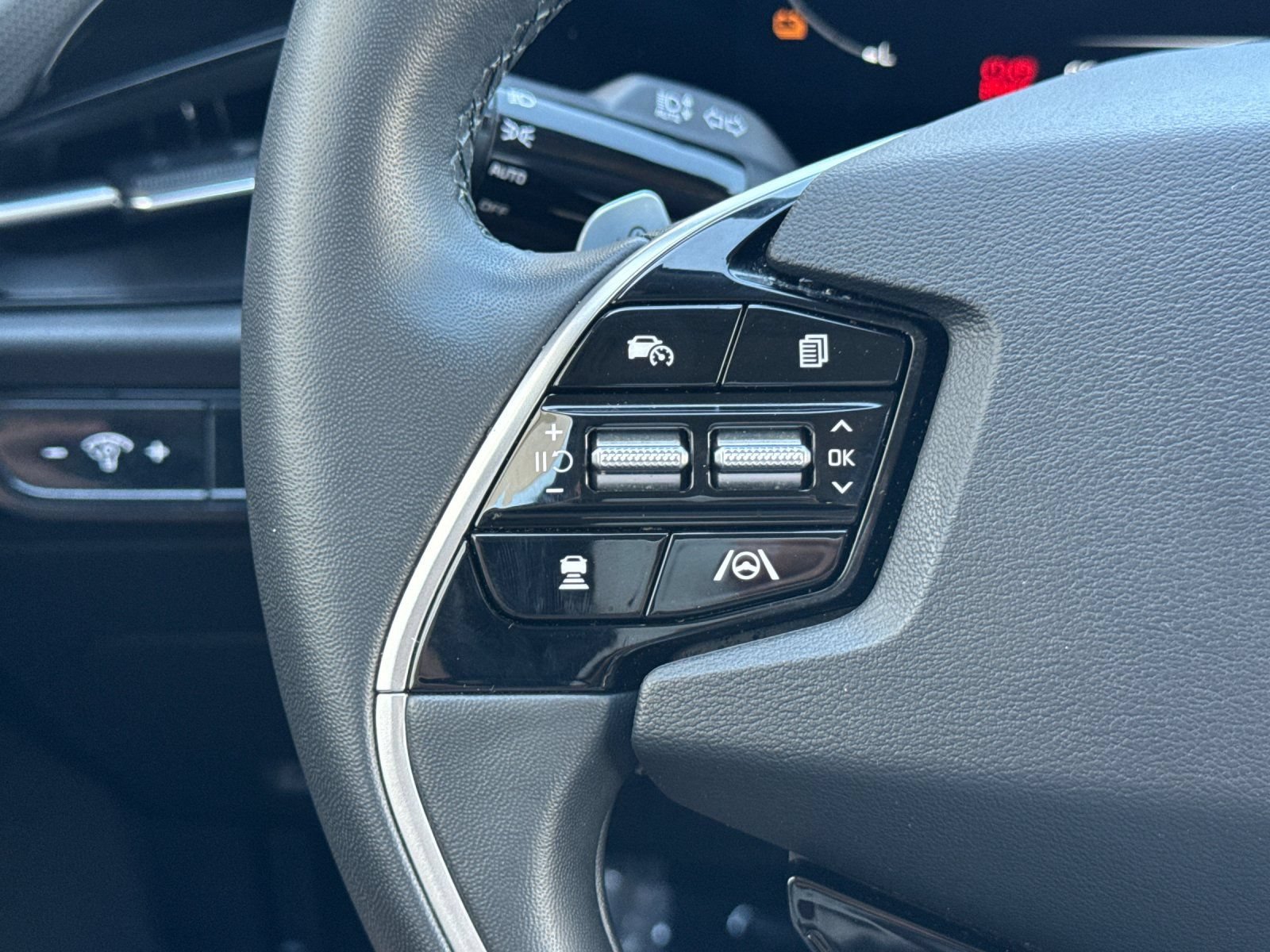 Used 2023 Kia Niro Wind FWD image 28