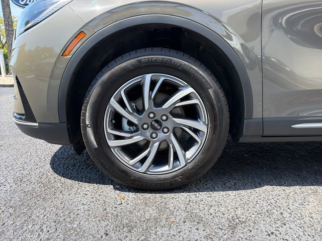 Used 2025 Lincoln Corsair AWD w/ Equipment Group 101A image 30