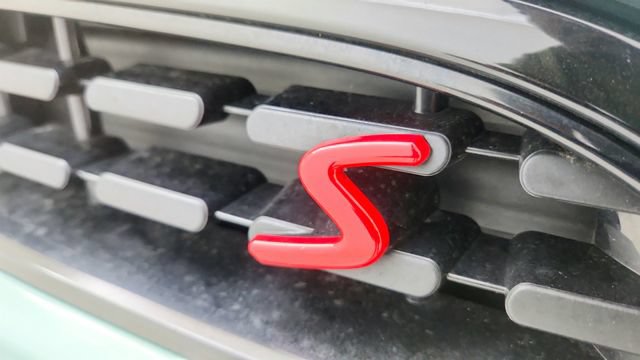 Used 2025 MINI Cooper S FWD image 32