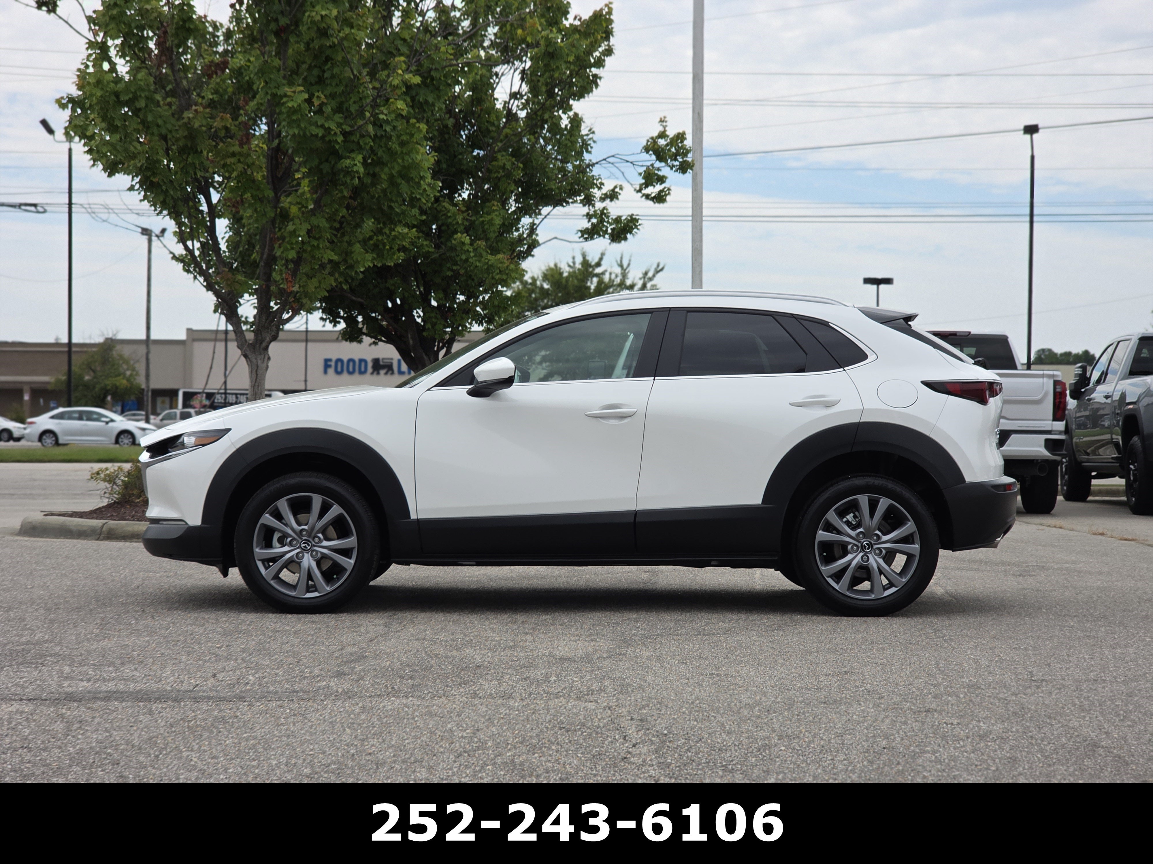 Used 2025 MAZDA CX-30 AWD 2.5 S w/ Preferred Package image 4