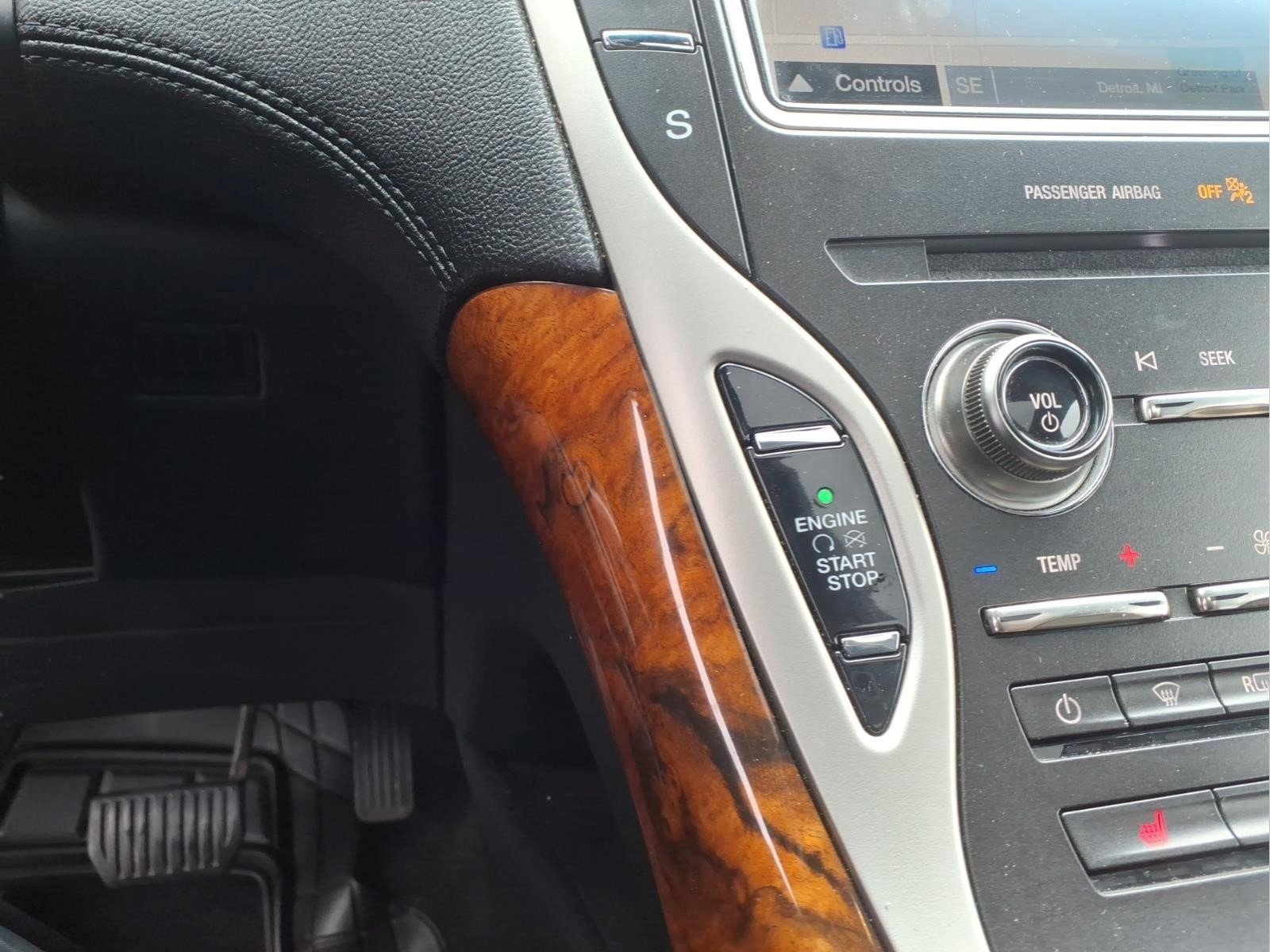 Used 2019 Lincoln Nautilus Select FWD image 19