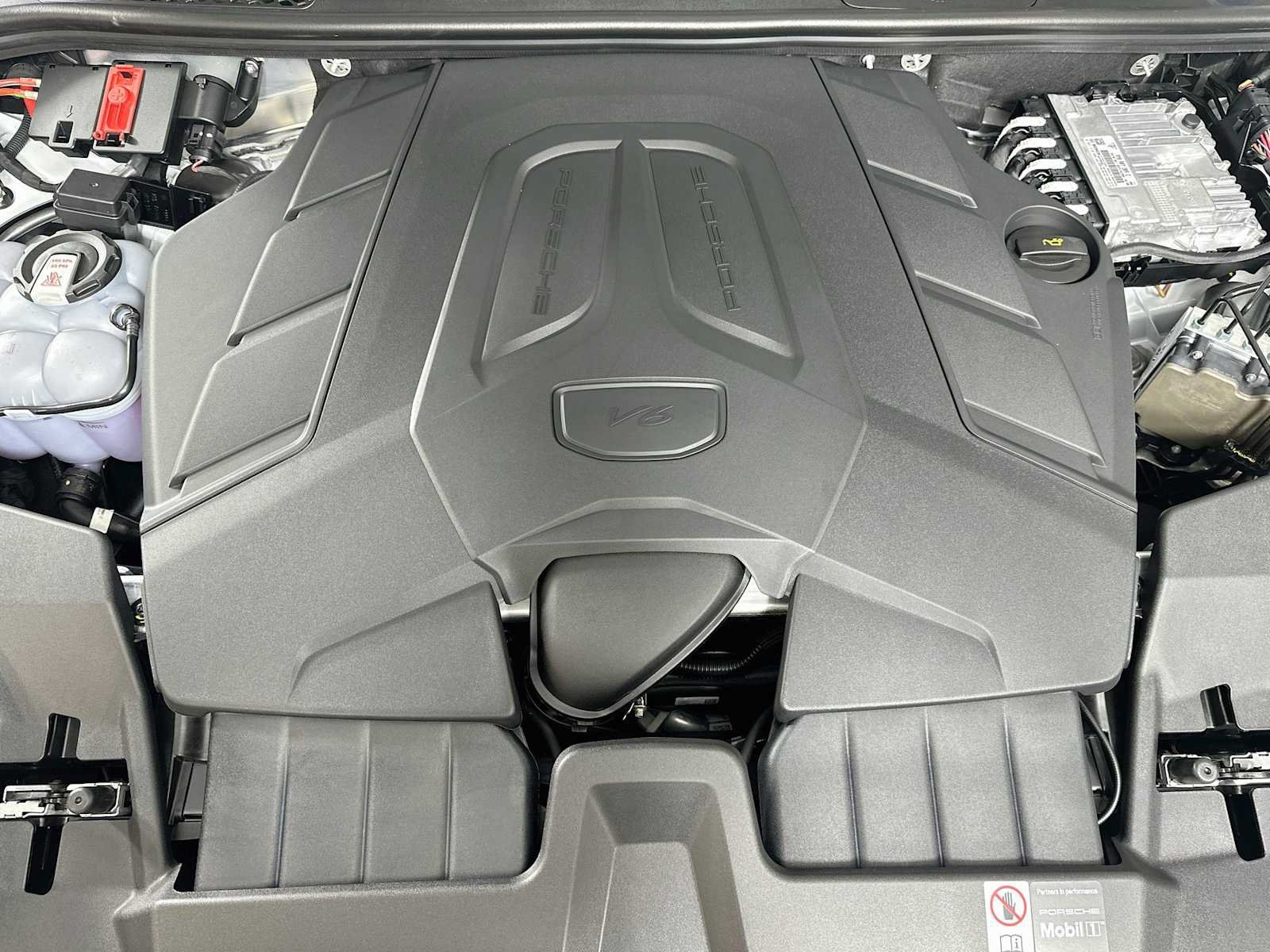 New 2026 Porsche Cayenne AWD/4WD image 31