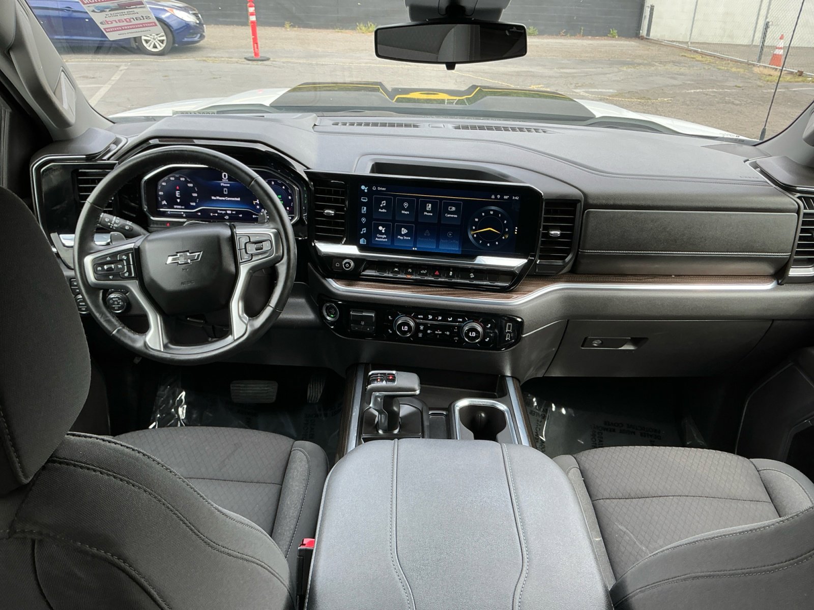 Used 2024 Chevrolet Silverado 1500 LT Trail Boss w/ Protection Package AWD/4WD image 17