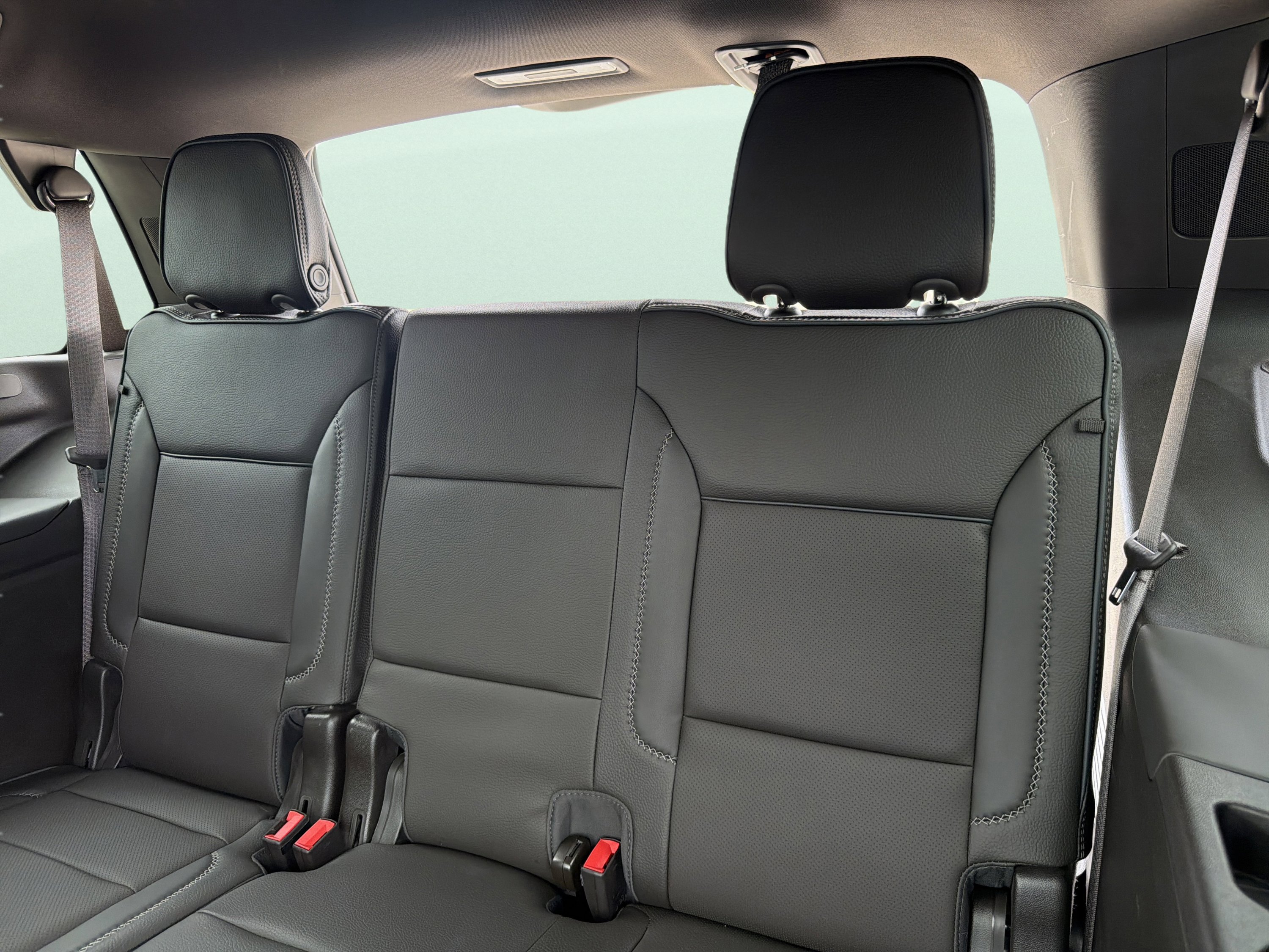 Used 2023 GMC Yukon Denali RWD image 33