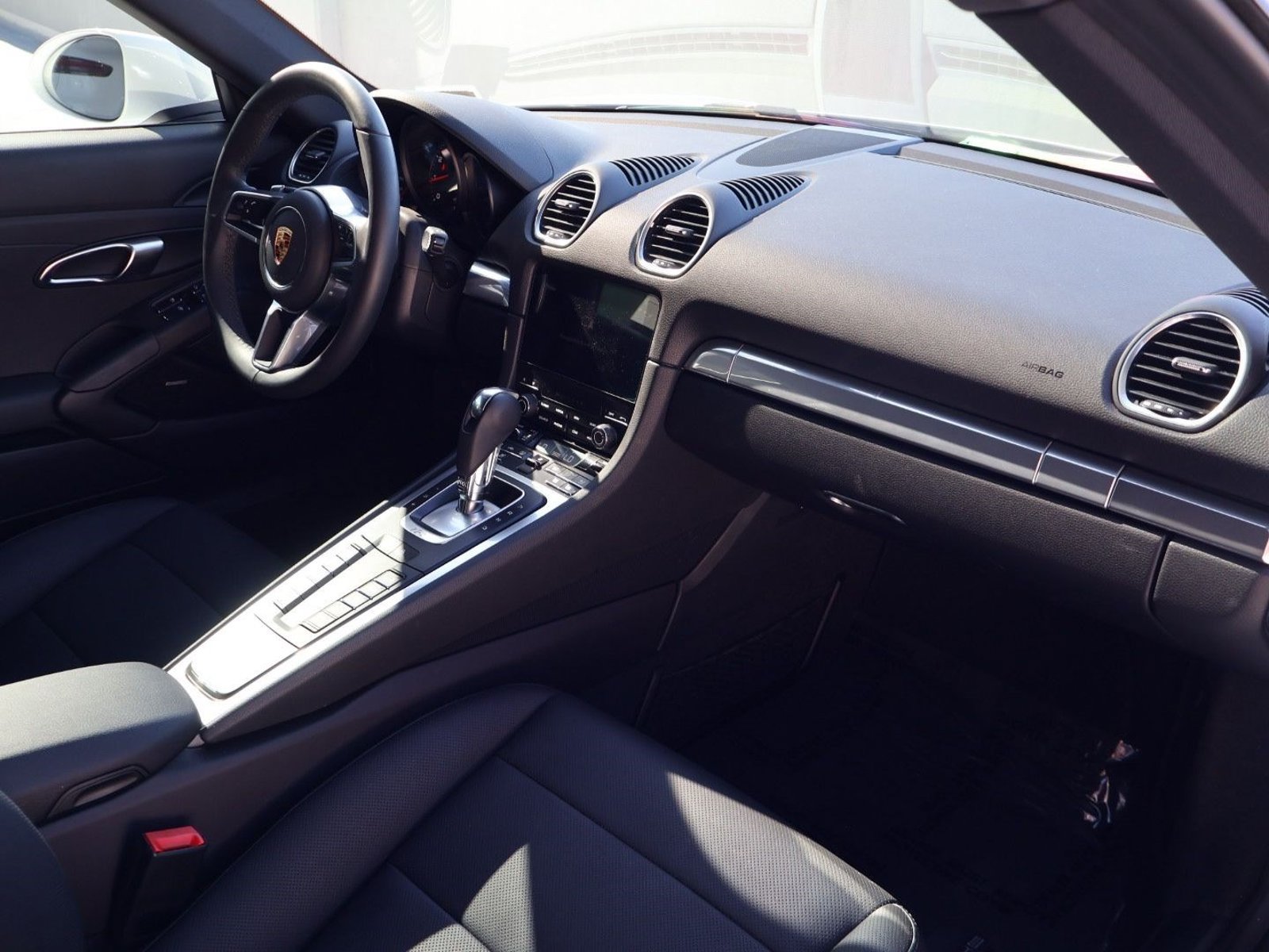 Certified 2024 Porsche 718 Cayman w/ Premium Package RWD image 21