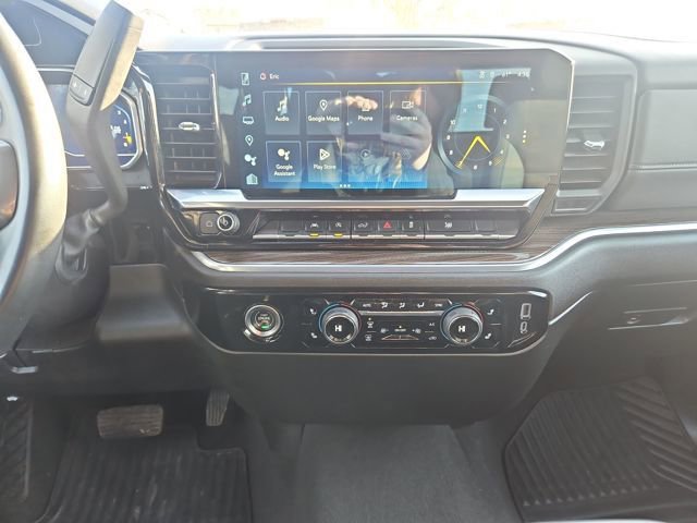 Used 2024 Chevrolet Silverado 1500 LT image 11