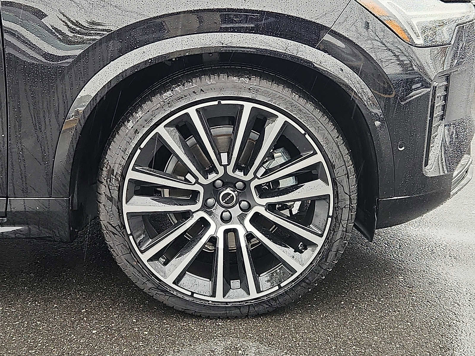 Used 2026 Volvo XC90 B6 Ultra w/ Lounge Package image 8