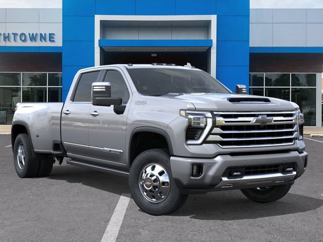 New 2026 Chevrolet Silverado 3500 High Country w/ Technology Package AWD/4WD image 7