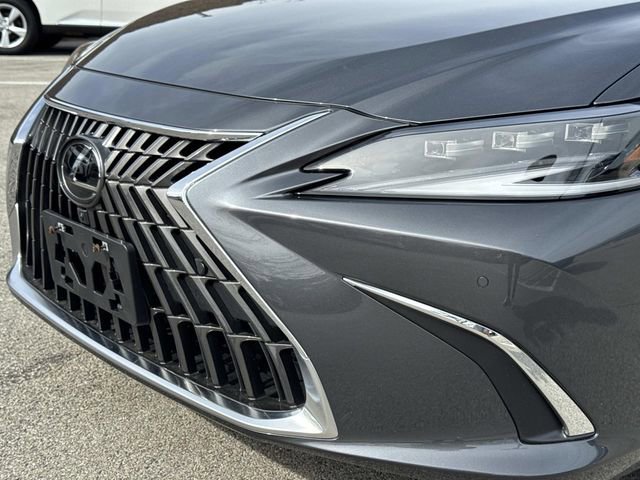 Certified 2025 Lexus ES 300h Ultra Luxury image 10
