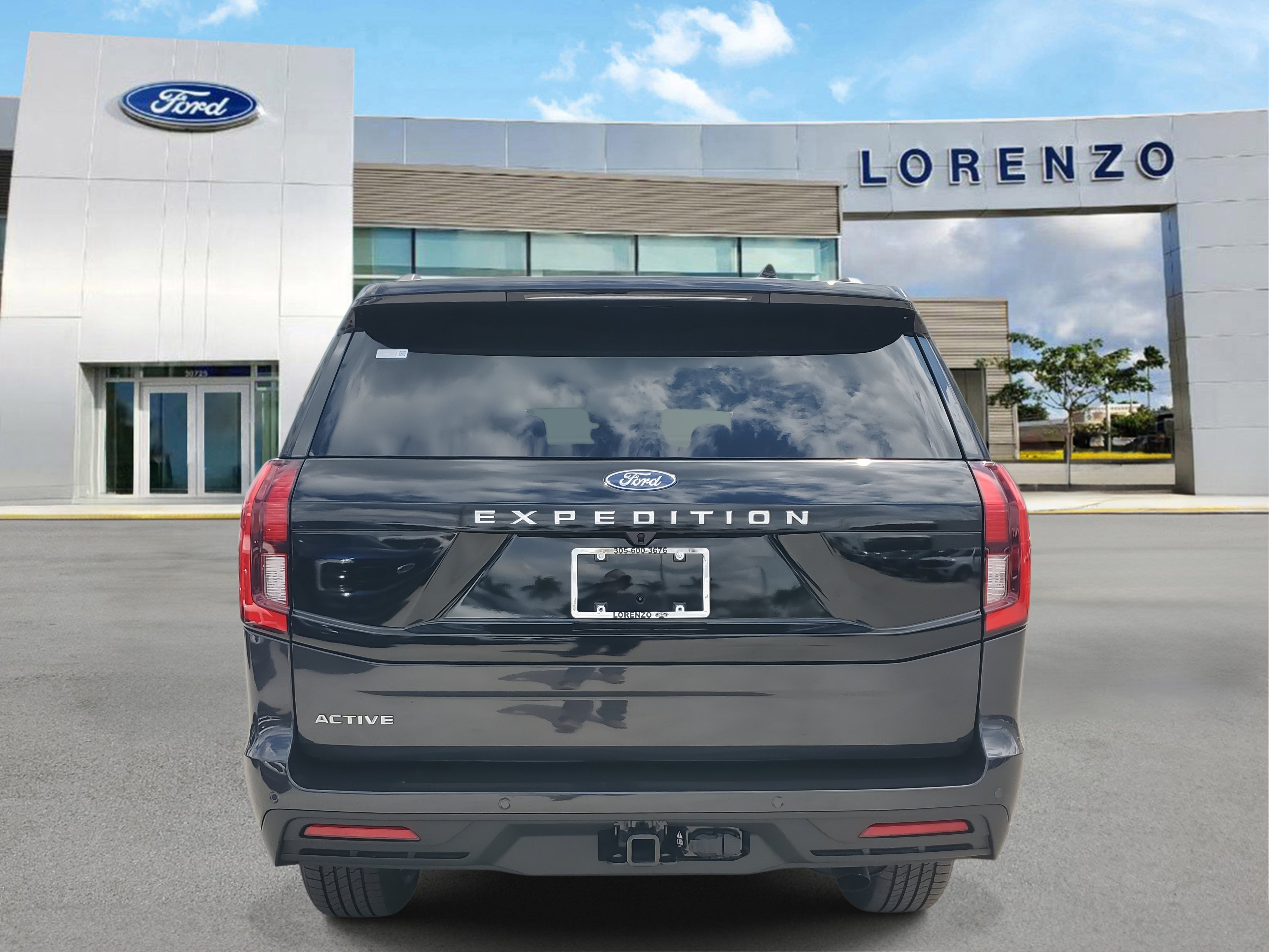 New 2026 Ford Expedition Active RWD image 5