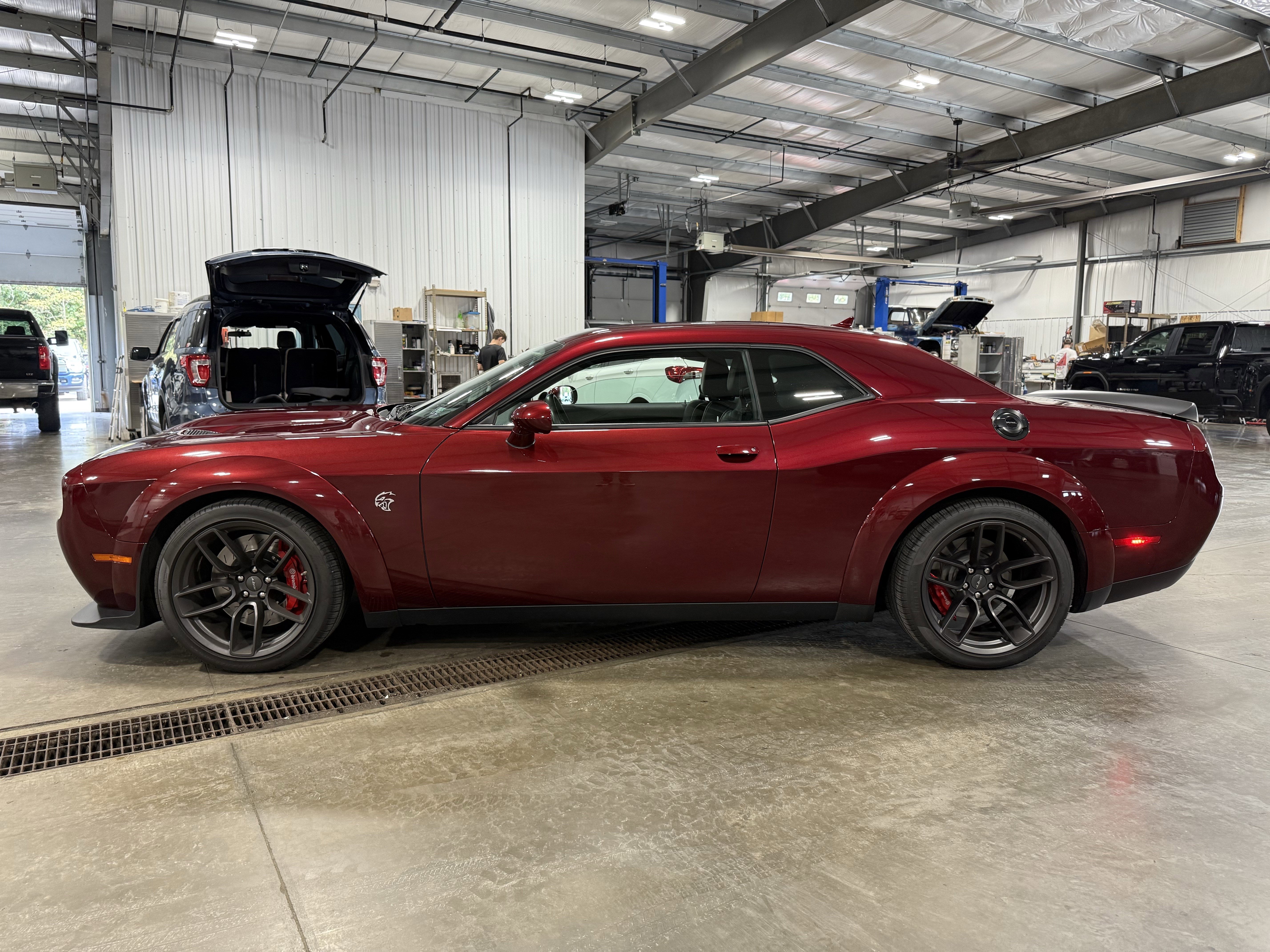 Used 2018 Dodge Challenger SRT Hellcat image 8