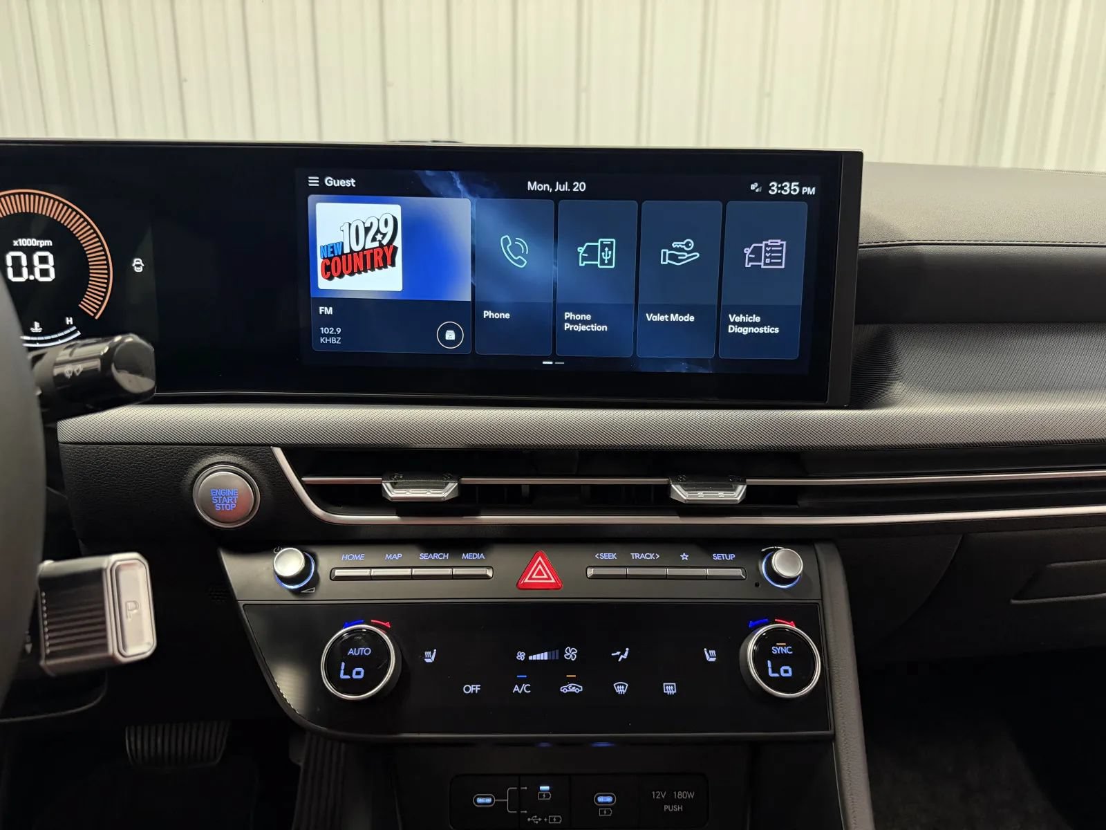 Used 2025 Hyundai Sonata SEL FWD image 29