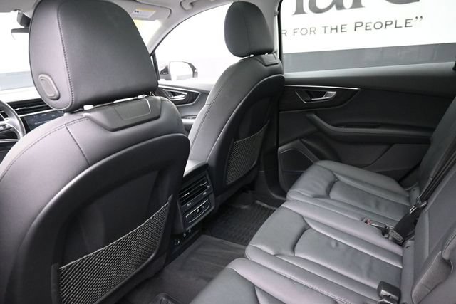 Used 2023 Audi Q7 2.0T Premium Plus w/ Premium Plus Package AWD/4WD image 24