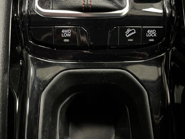 Certified 2022 Jeep Compass Trailhawk w/ Trailhawk Elite Group image 22