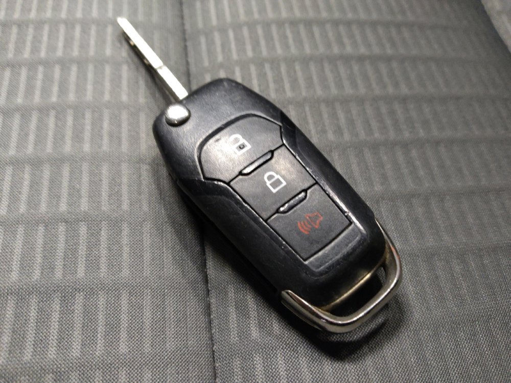 Used 2020 Ford Escape S image 32