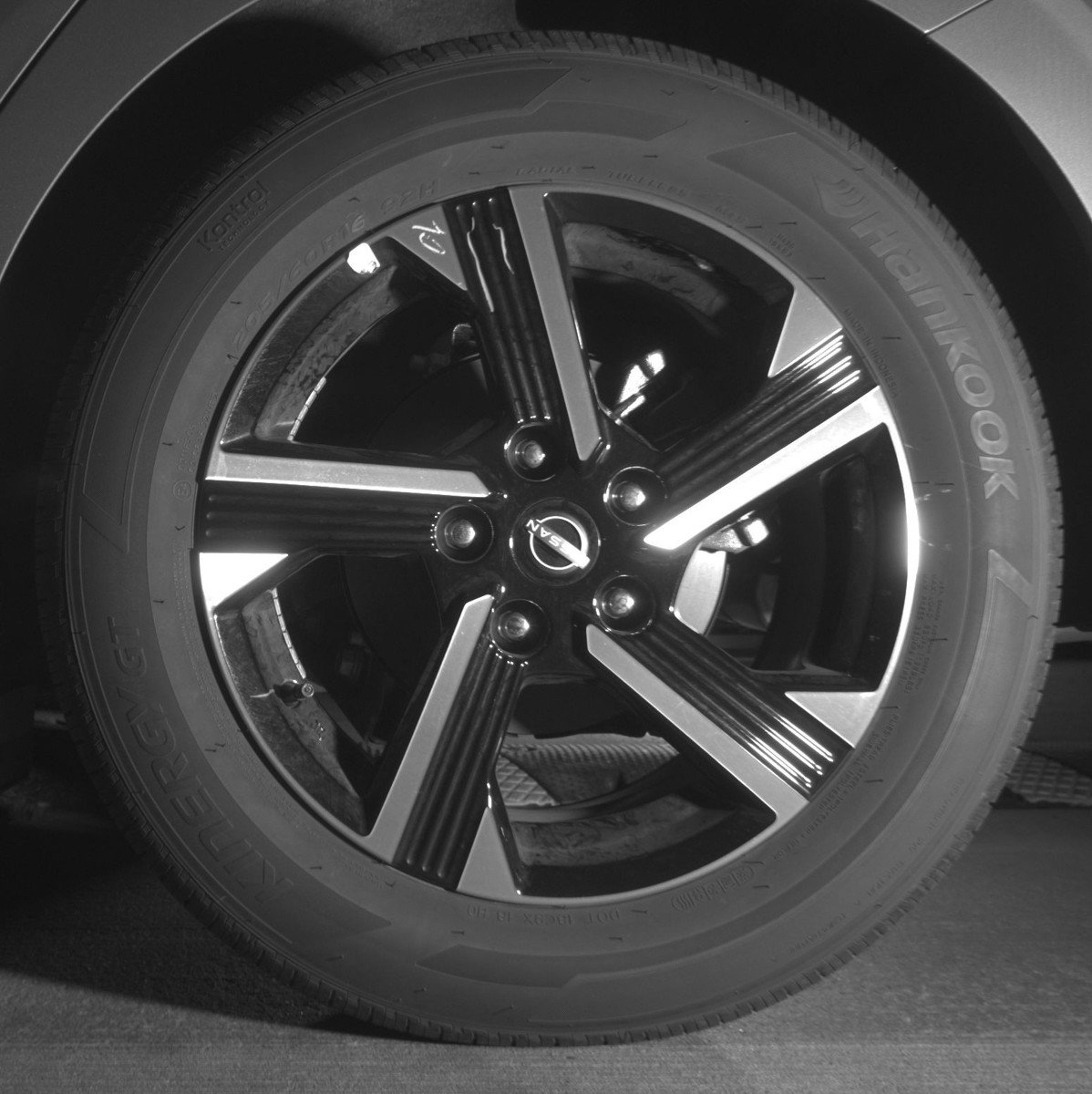 Used 2025 Nissan Sentra SV image 14