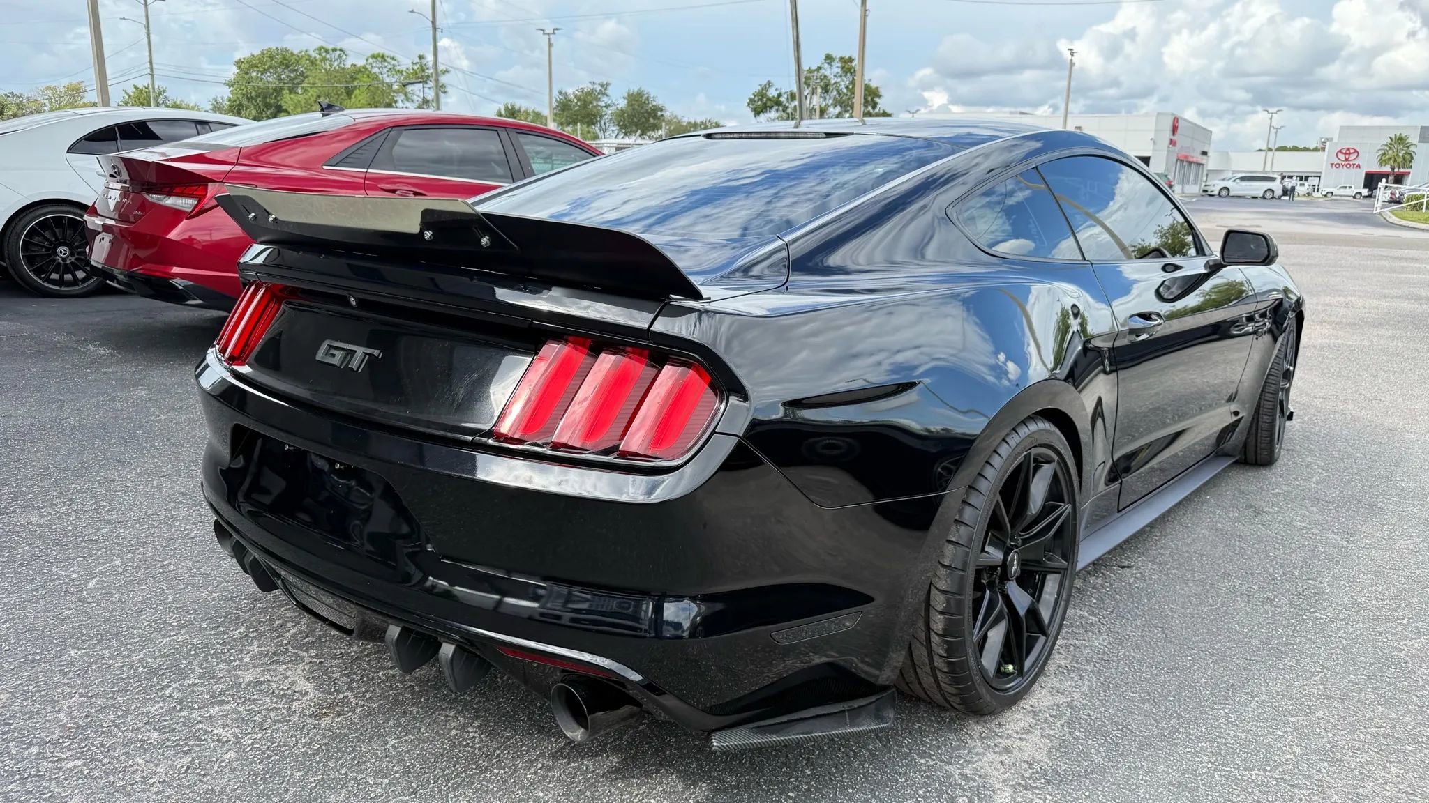 Used 2017 Ford Mustang GT w/ Black Accent Package image 11