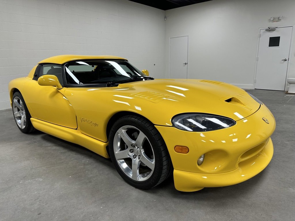Used 2002 Dodge Viper RT/10 image 4