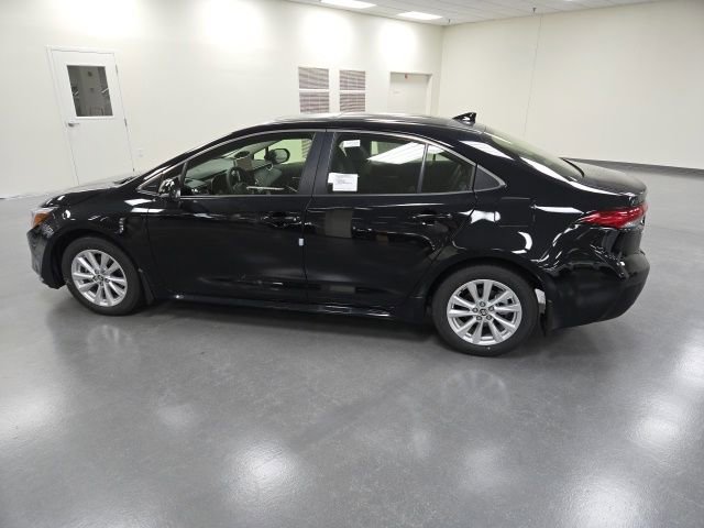 New 2026 Toyota Corolla XLE FWD image 3