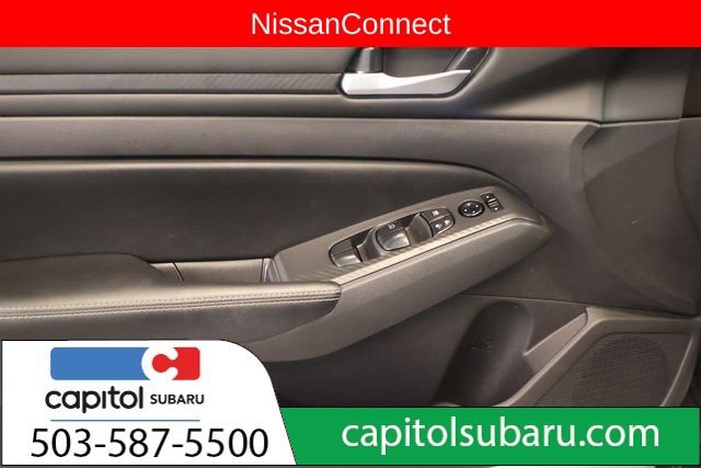 Used 2024 Nissan Altima 2.5 SV w/ SV Premium Package image 11