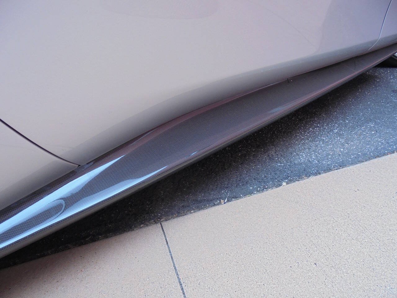 Used 2021 Ferrari Roma RWD image 23