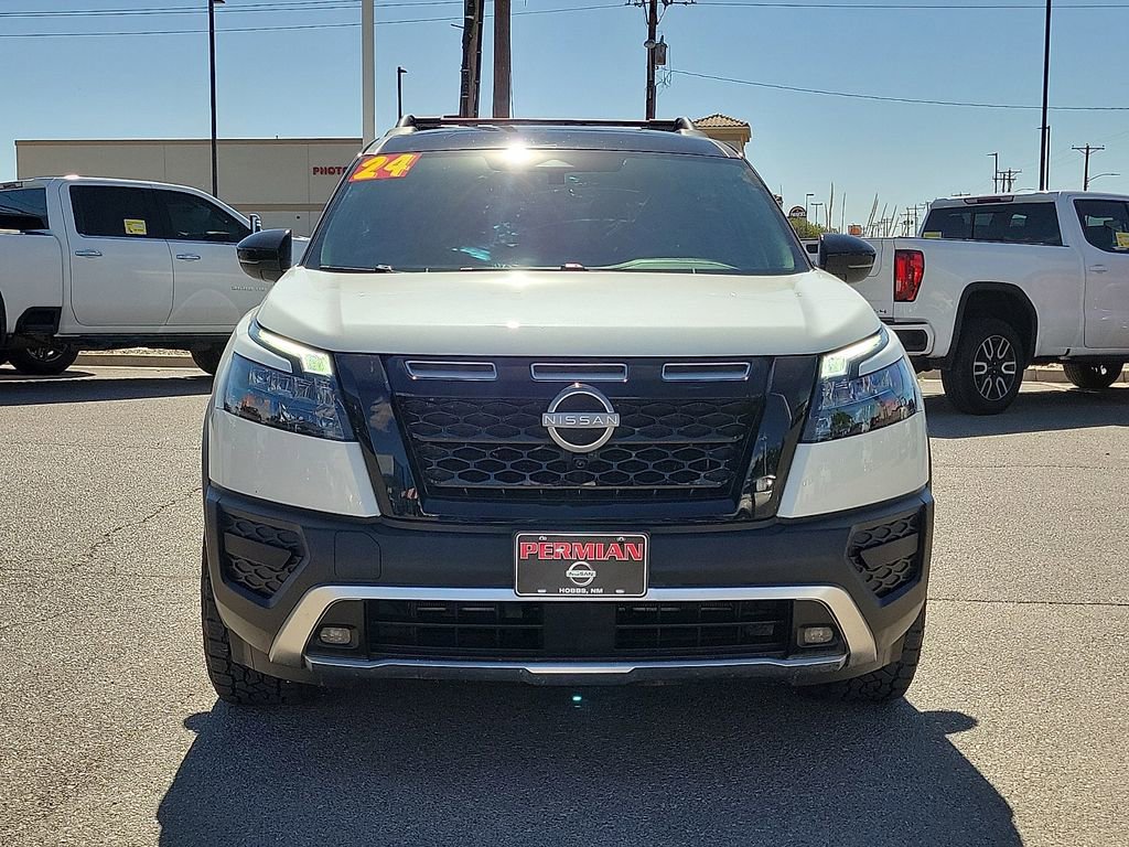 Used 2024 Nissan Pathfinder Rock Creek AWD/4WD image 3