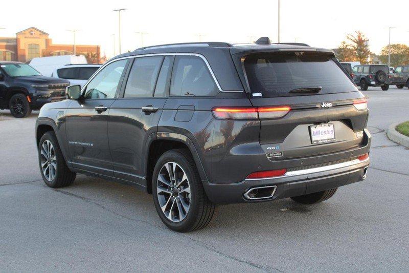 New 2023 Jeep Grand Cherokee Overland w/ Luxury Tech Group IV image 7