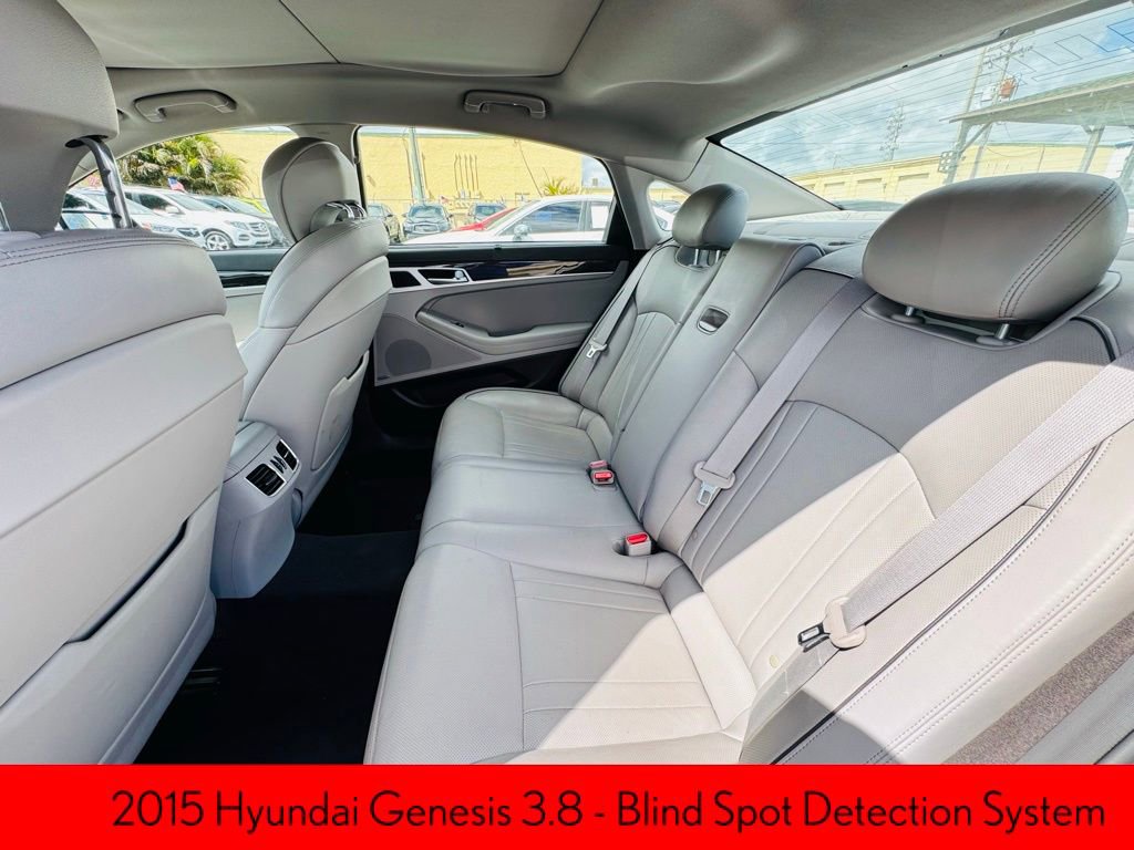 Used 2015 Hyundai Genesis 3.8 w/ Option Group 03 image 13