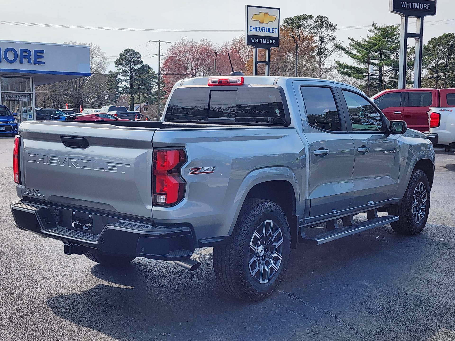 Used 2024 Chevrolet Colorado Z71 w/ Z71 Convenience Package 2 AWD/4WD image 4