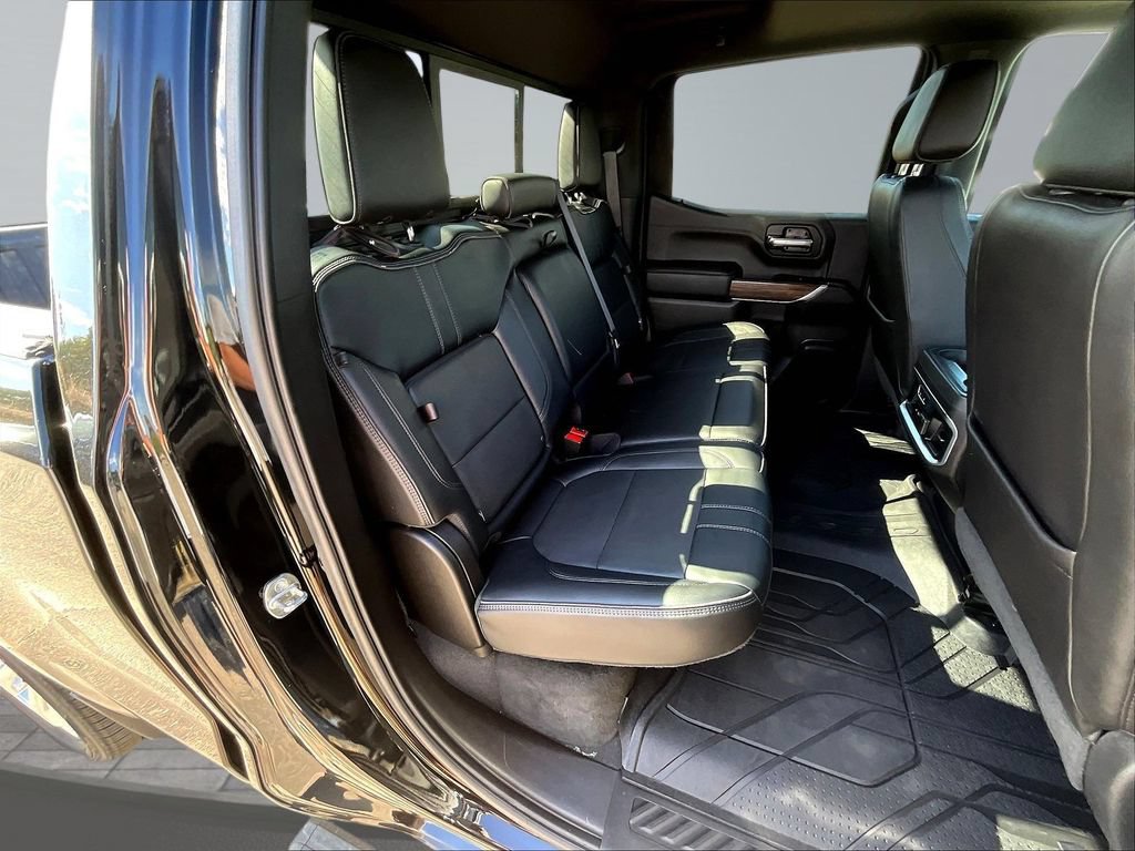 Used 2019 Chevrolet Silverado 1500 High Country w/ Technology Package AWD/4WD image 27