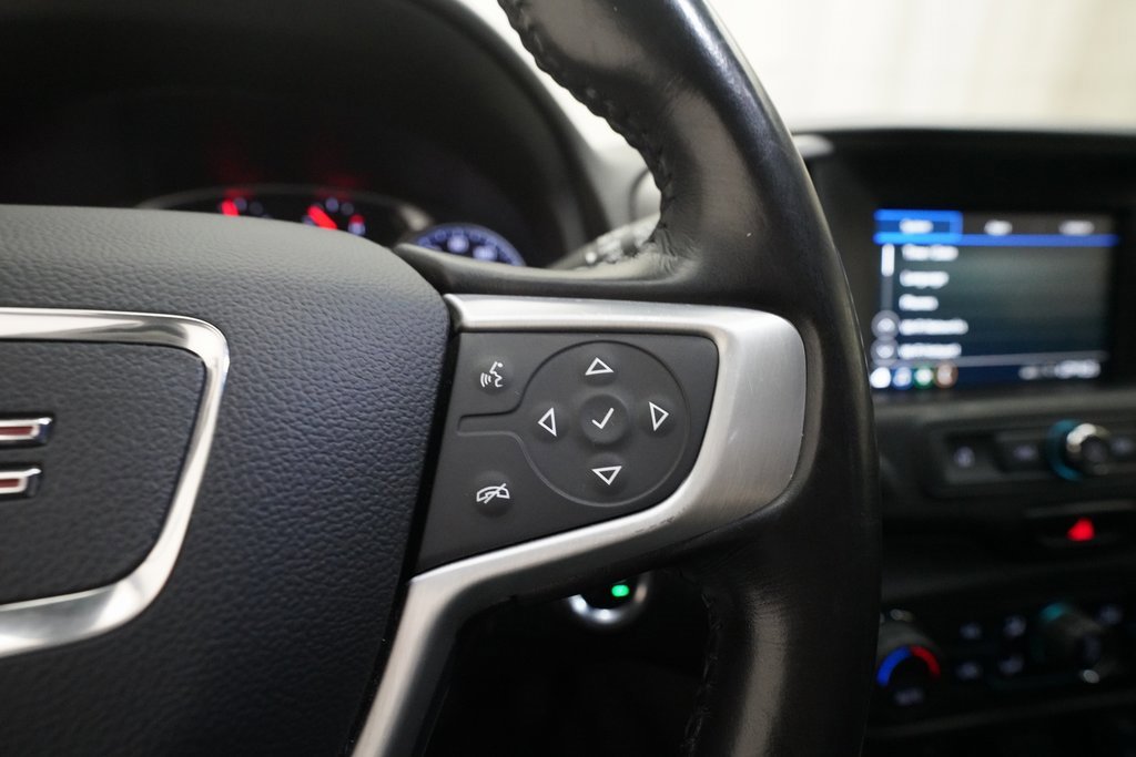 Used 2020 GMC Terrain SLE w/ Driver Convenience Package image 18