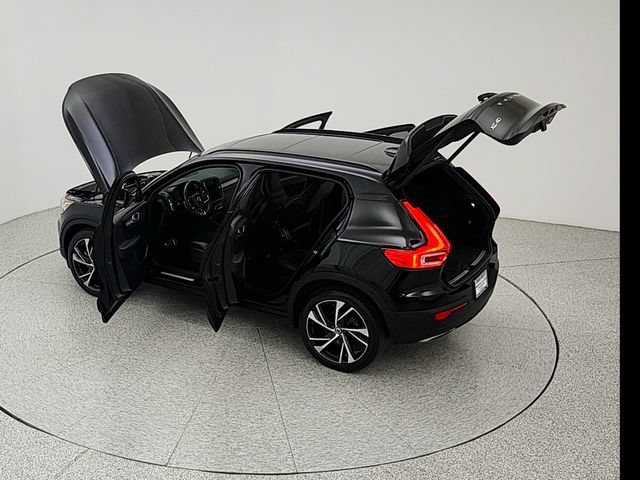 Used 2019 Volvo XC40 T5 R-Design AWD/4WD image 41