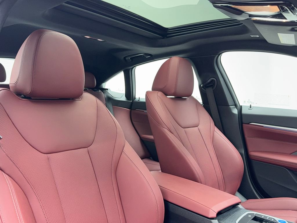 Used 2025 BMW i4 eDrive40 image 49