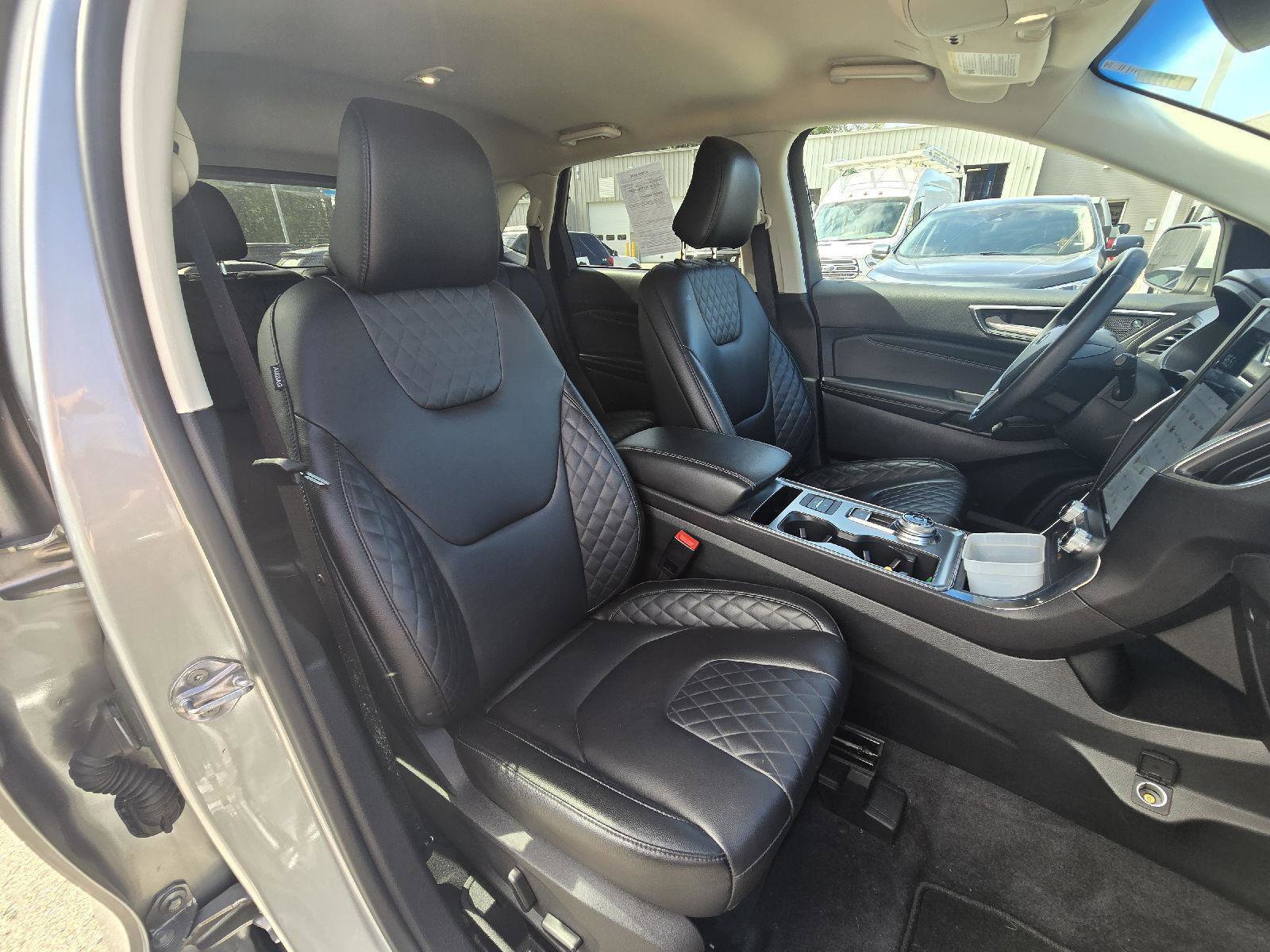 Used 2023 Ford Edge SEL image 19